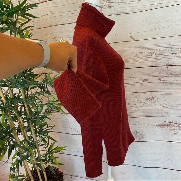 Sweet Romeo Abstract Rib Turtleneck Knit Tunic NWT - Picture 10 of 10